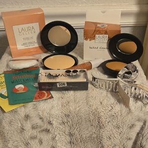 Laura Geller Beauty Collection with Compact and Lip Gloss